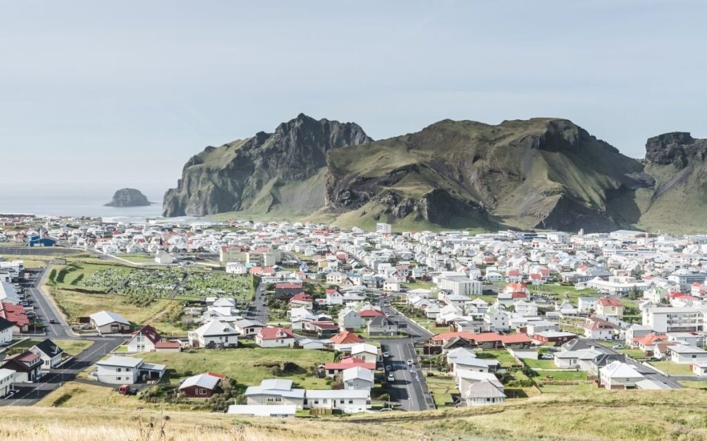 Islandi linnad