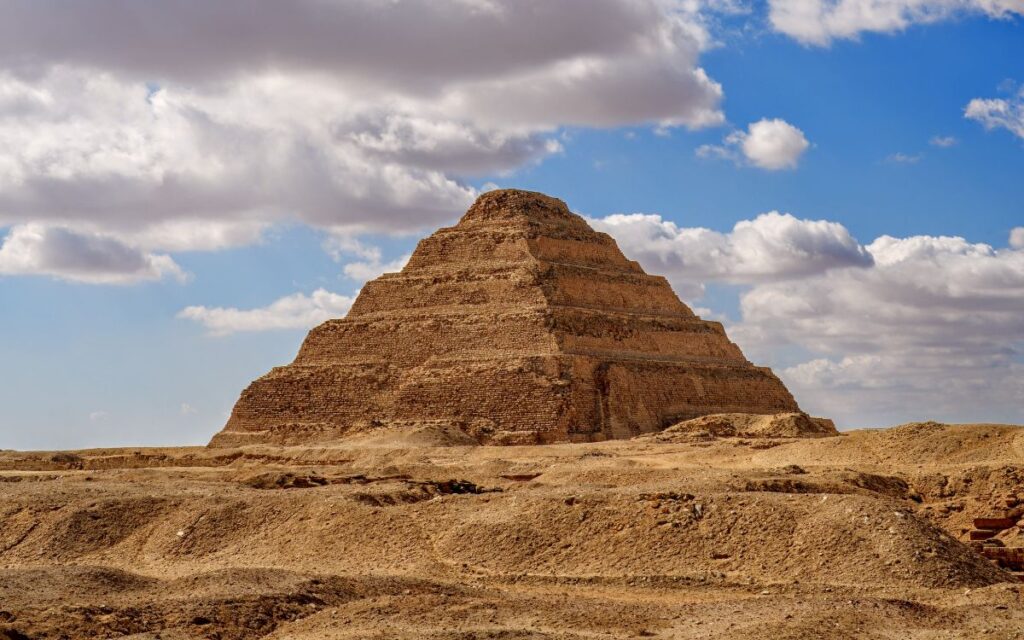 Sakkara püramiid Egiptuses