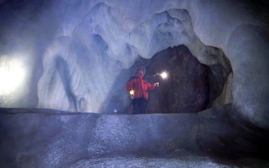 Eisriesenwelti jääkoobas, Austria