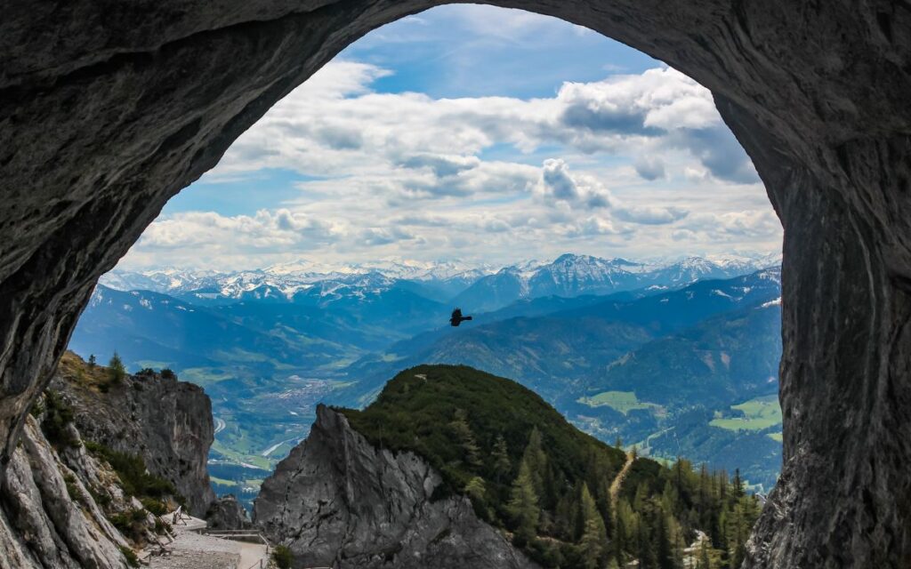 Eisriesenwelti jääkoobas, Austria