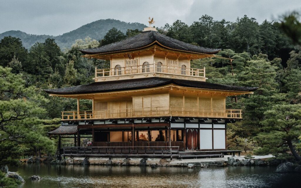 Kinkaku-ji ehk Kyōto Kuldne Paviljon