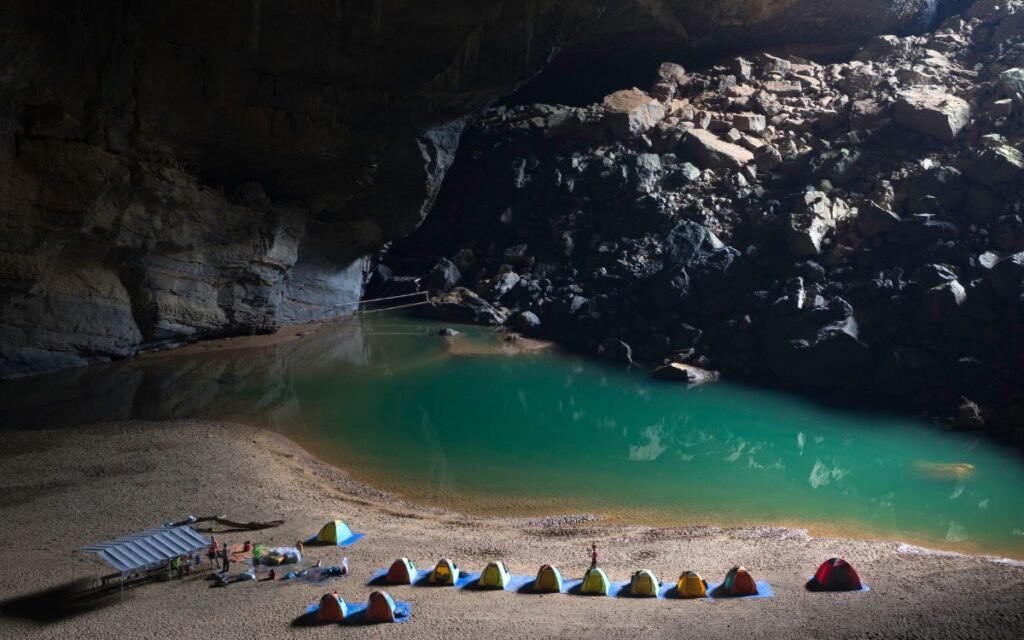 Son Doong koobas, Vietnam